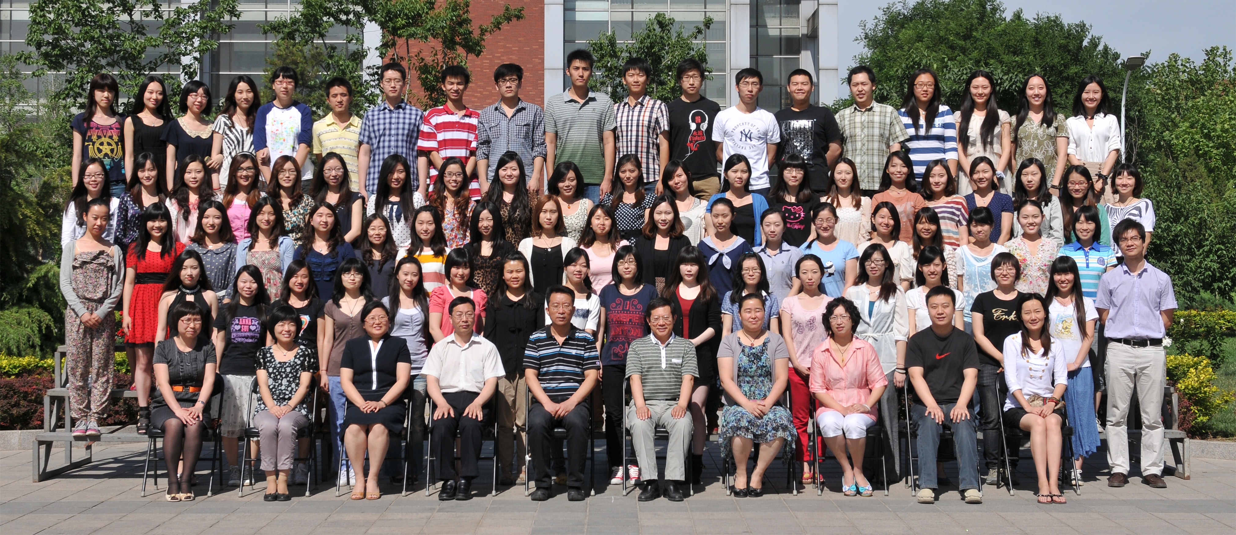 2012届.jpg